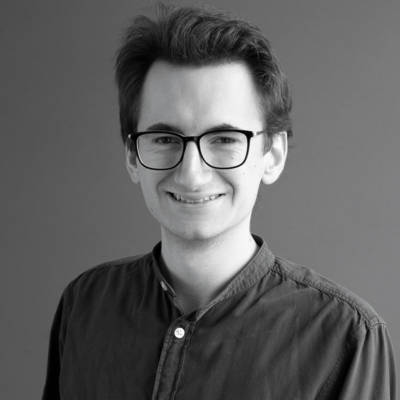 Ein Portraitfoto von Julian Fleischmann.
