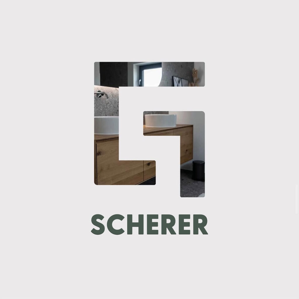 Das Schreinerei Scherer Logo mit mit einem dekorativen Bild im Hintergrund.